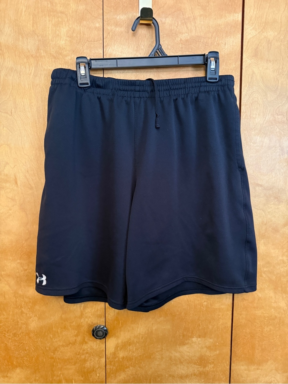 Under Armour Men's Black Athletic Shorts Size L